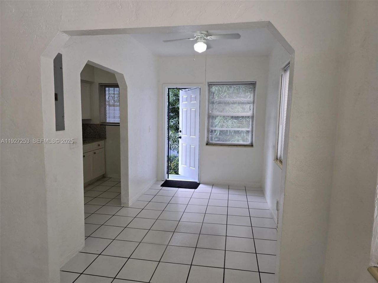 364 SW 11th St, Miami, FL 33130 Photo