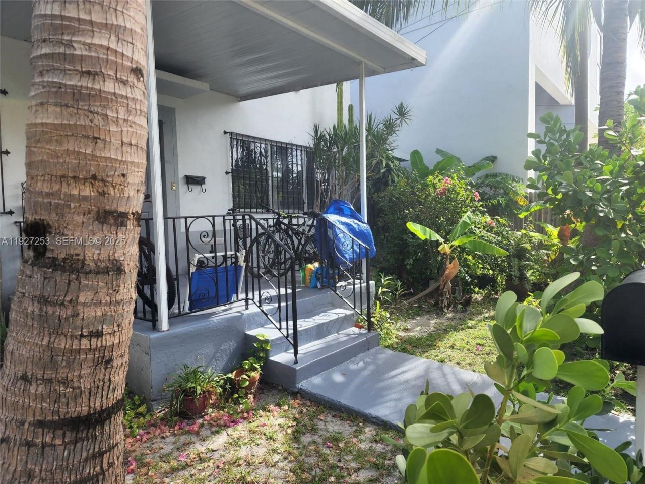 364 SW 11th St, Miami, FL 33130 Photo