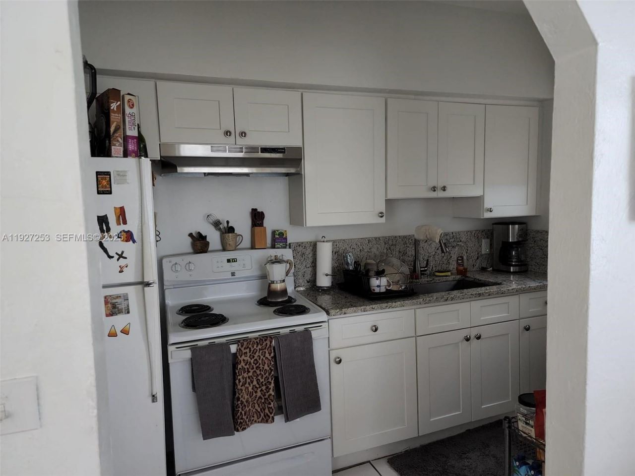 364 SW 11th St, Miami, FL 33130 Photo