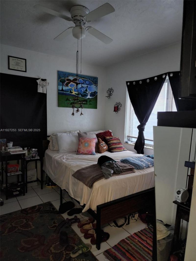 364 SW 11th St, Miami, FL 33130 Photo