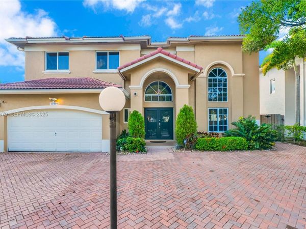 13000 SW 136th Ter, Miami, FL 33186