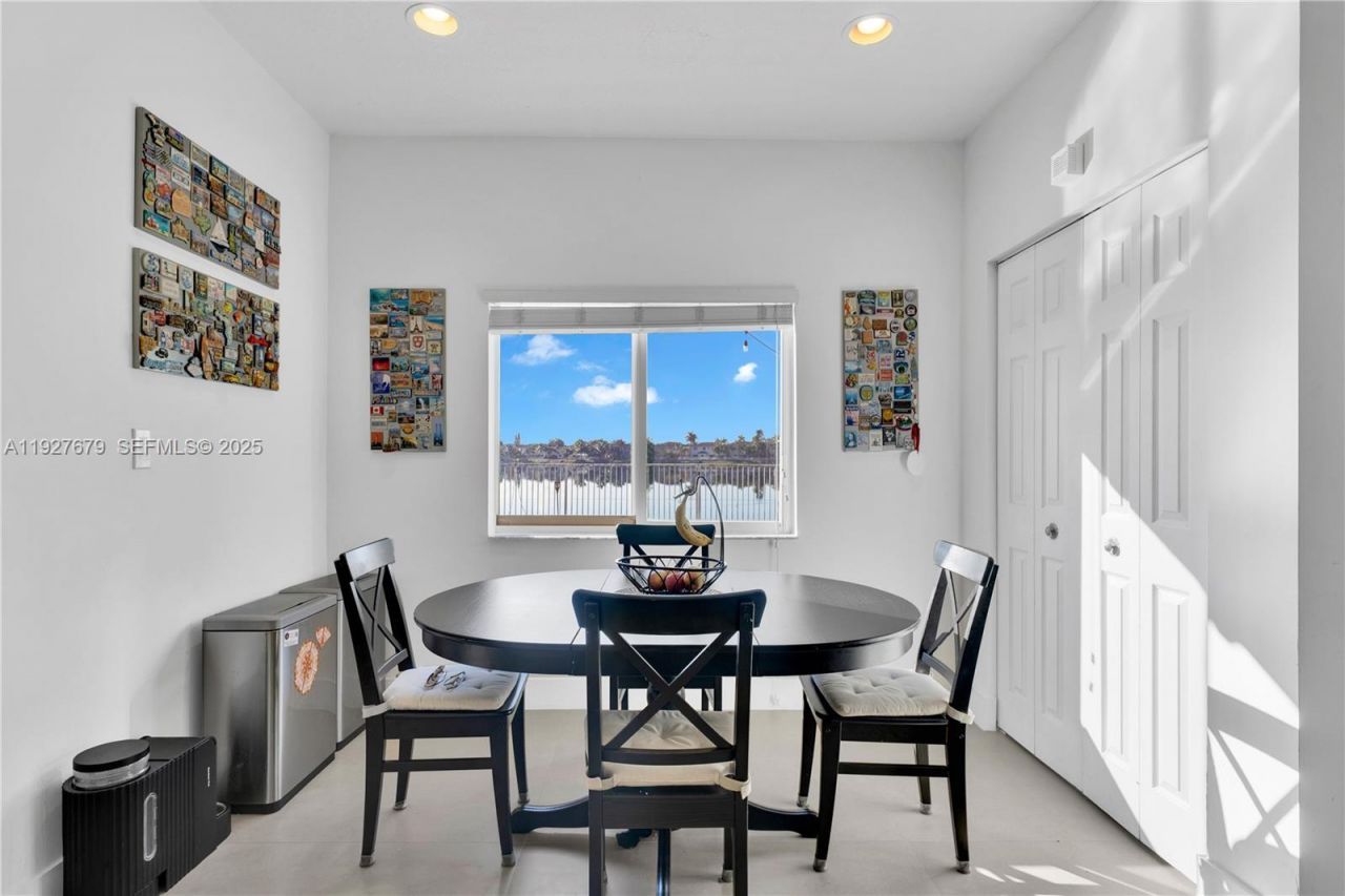 13000 SW 136th Ter, Miami, FL 33186 Photo