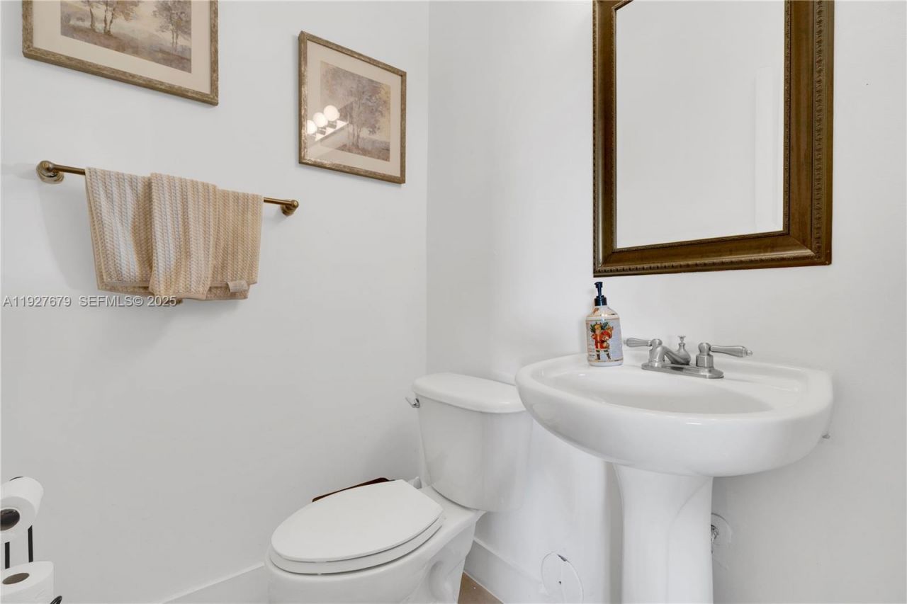 13000 SW 136th Ter, Miami, FL 33186 Photo