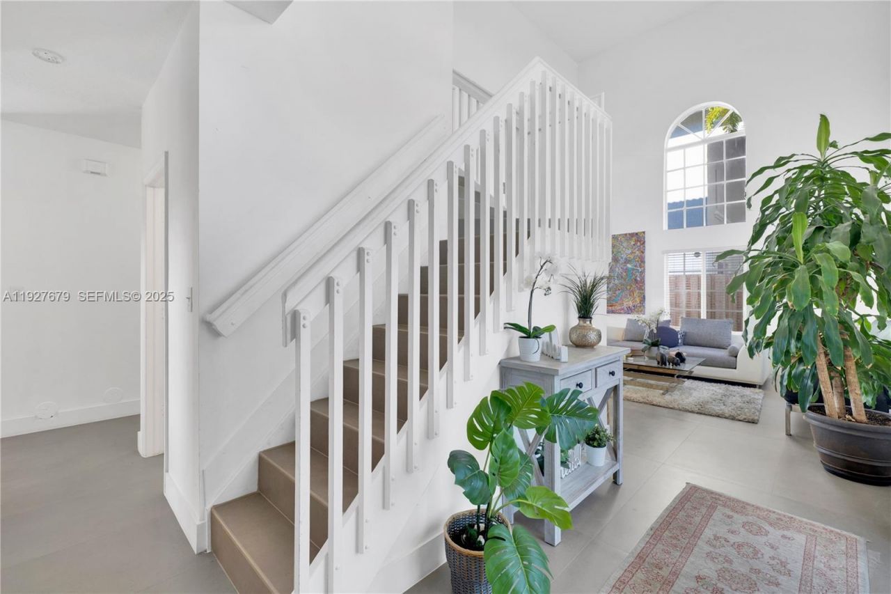 13000 SW 136th Ter, Miami, FL 33186 Photo