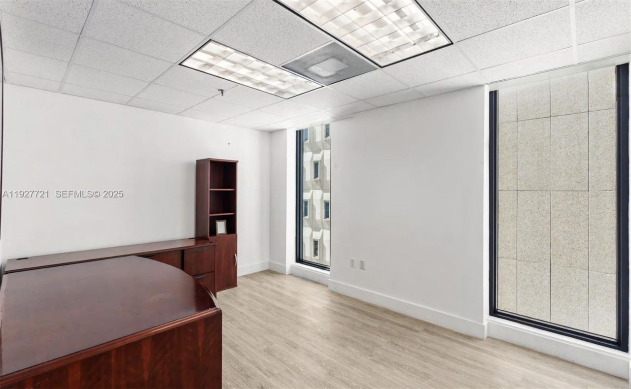 66 W Flagler St, Unit 502, Miami, FL 33130 Photo