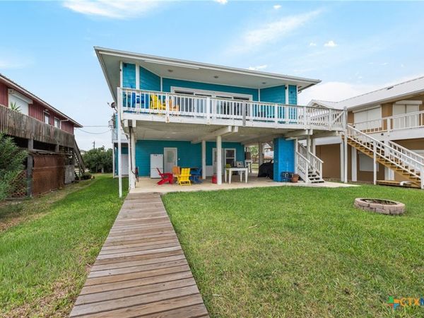 436 N Shore Drive, Port Mansfield, TX 78598