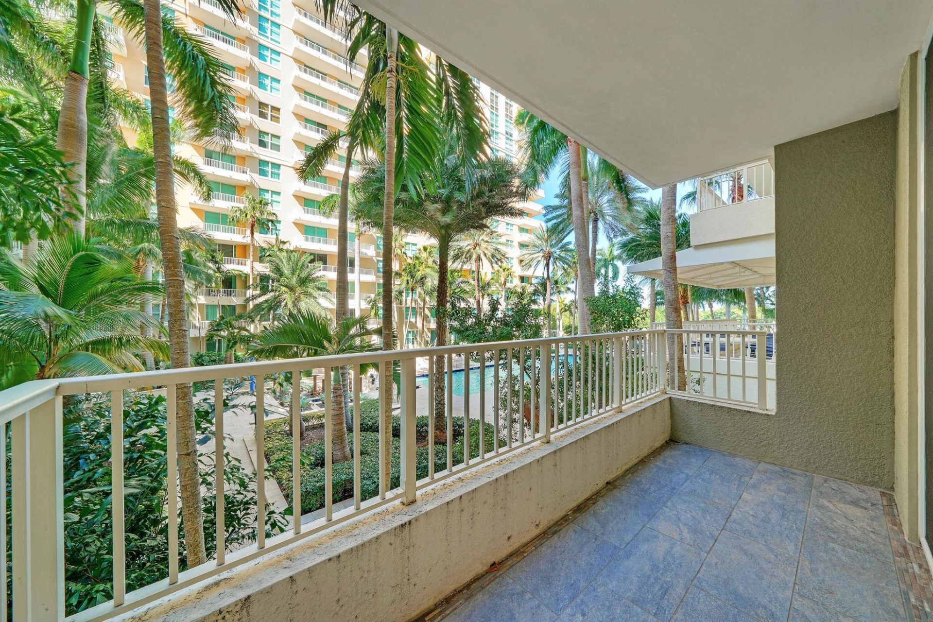 625 Casa Loma Boulevard, Unit 207, Boynton Beach, FL 33435 Photo