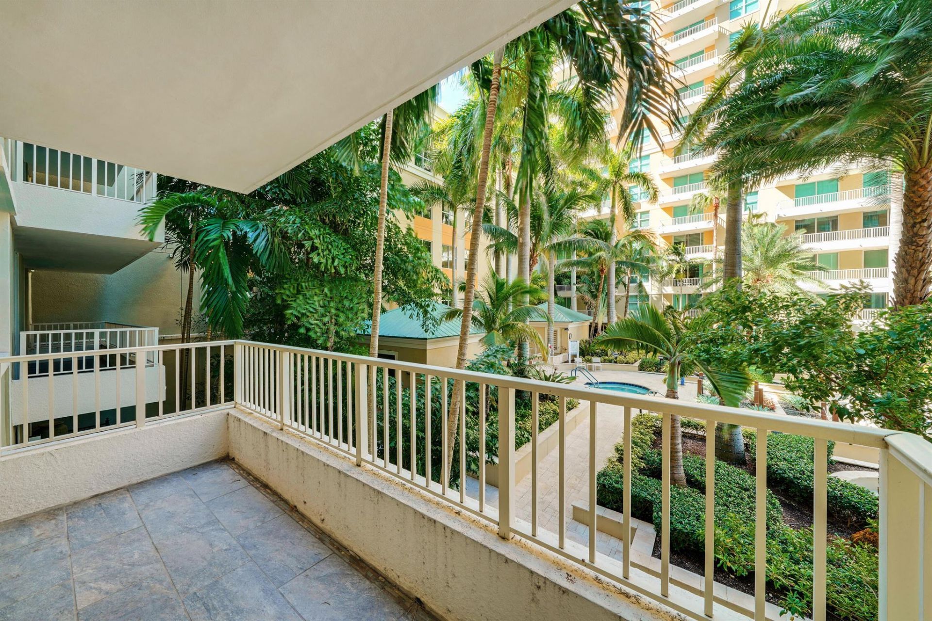625 Casa Loma Boulevard, Unit 207, Boynton Beach, FL 33435 Photo
