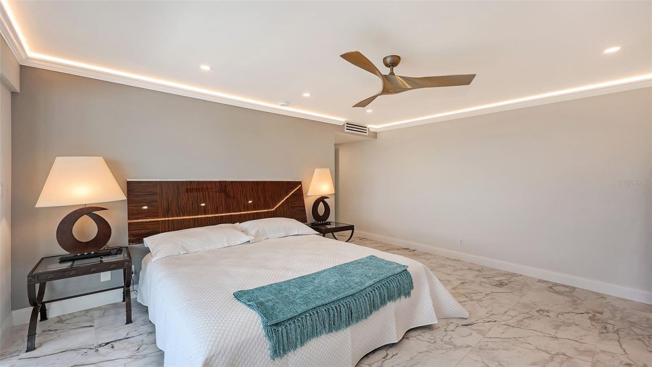 1750 Benjamin Franklin Drive, Unit 9F, Sarasota, FL 34236 Photo