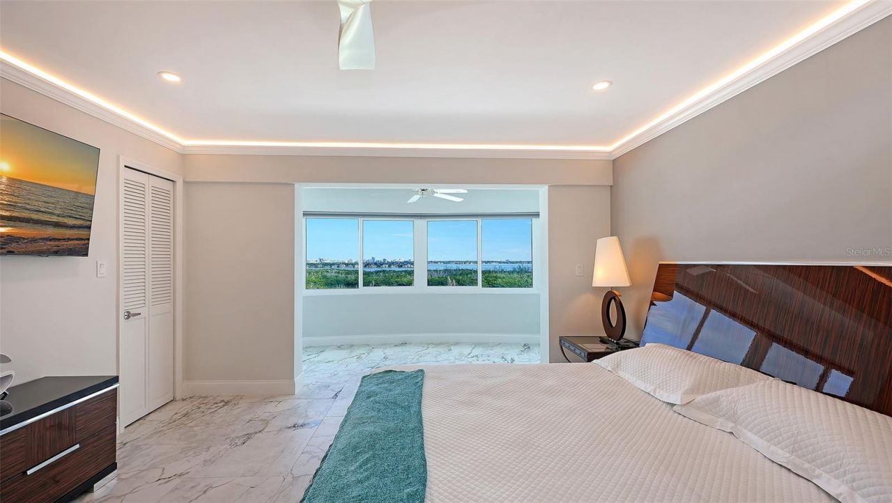 1750 Benjamin Franklin Drive, Unit 9F, Sarasota, FL 34236 Photo