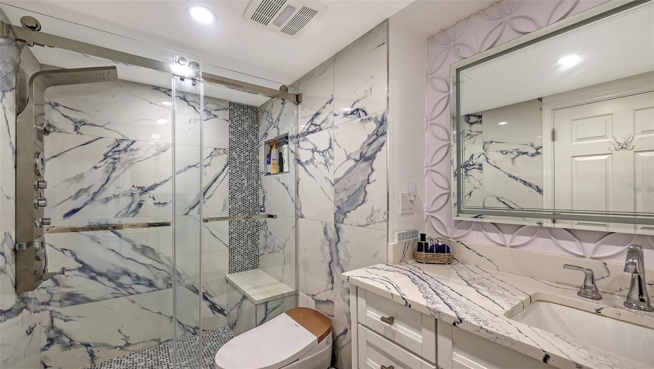 1750 Benjamin Franklin Drive, Unit 9F, Sarasota, FL 34236 Photo