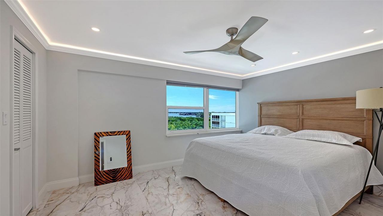 1750 Benjamin Franklin Drive, Unit 9F, Sarasota, FL 34236 Photo