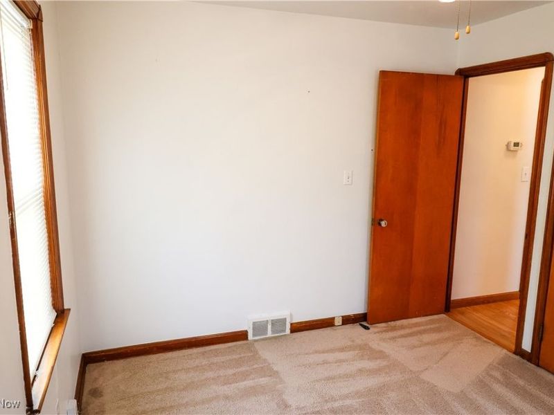 5979 Twin Lakes Drive, Parma, OH 44129 Photo 16