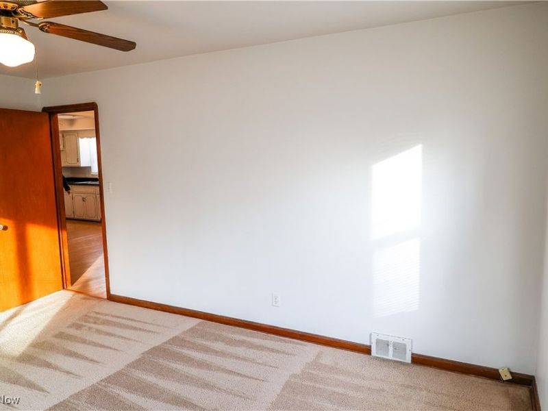 5979 Twin Lakes Drive, Parma, OH 44129 Photo 18