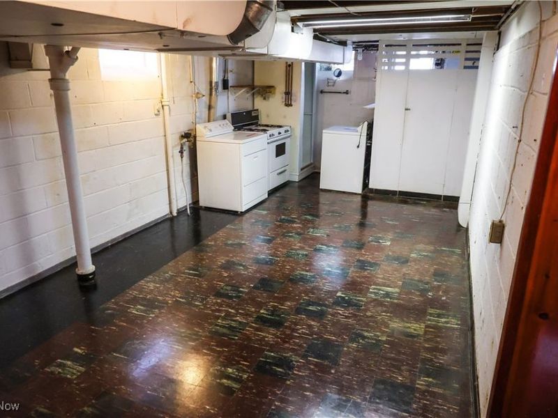 5979 Twin Lakes Drive, Parma, OH 44129 Photo 21