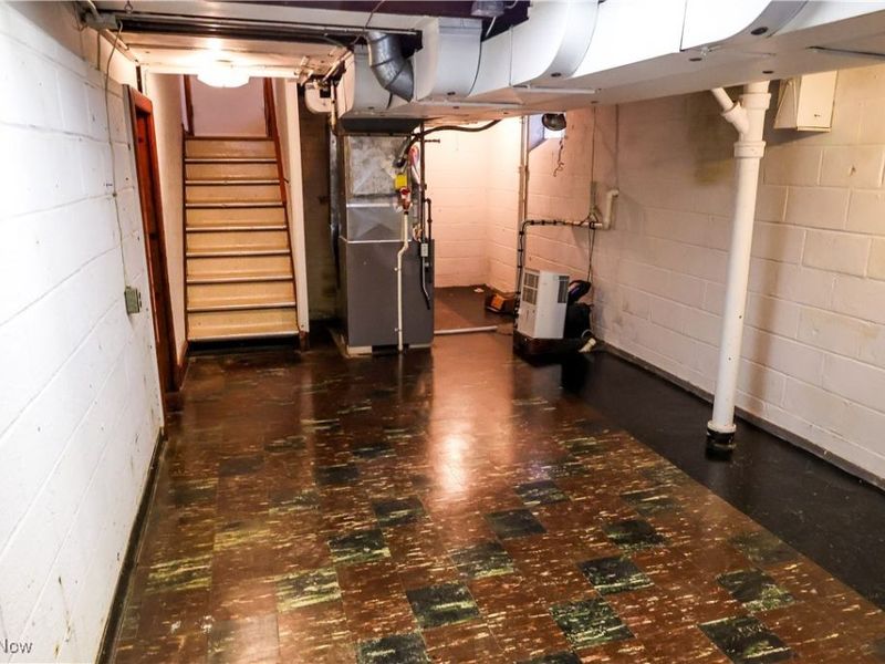 5979 Twin Lakes Drive, Parma, OH 44129 Photo 25