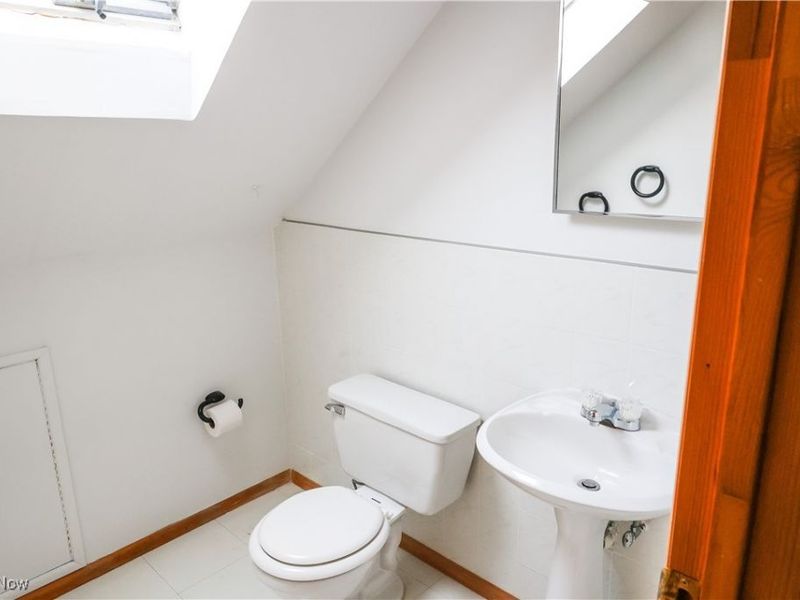 5979 Twin Lakes Drive, Parma, OH 44129 Photo 29