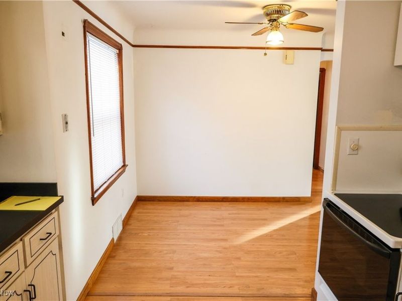 5979 Twin Lakes Drive, Parma, OH 44129 Photo 9