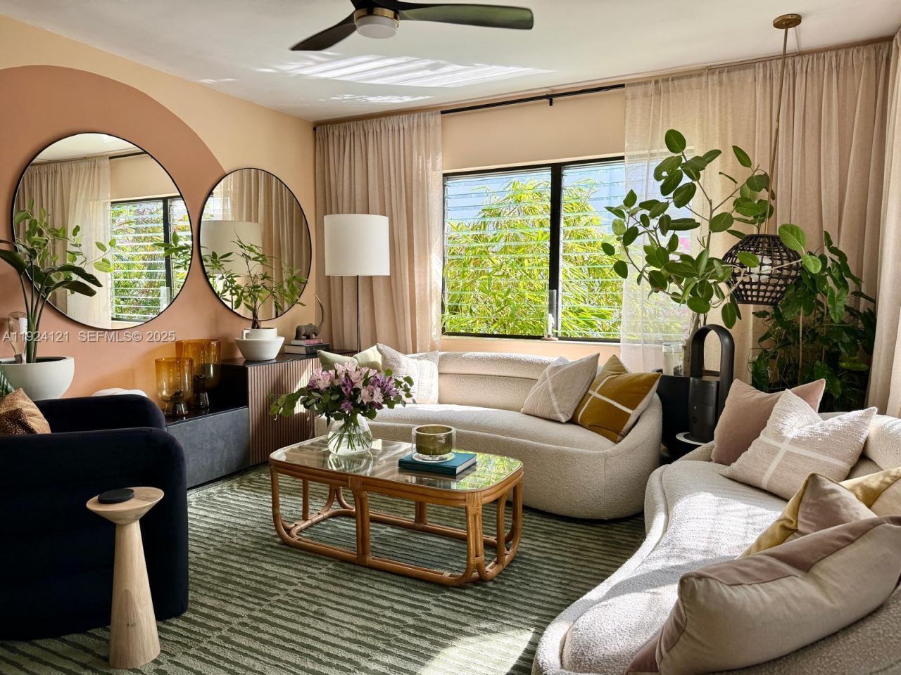 1127 Meridian Ave, Unit 8-1127, Miami Beach, FL 33139 Photo