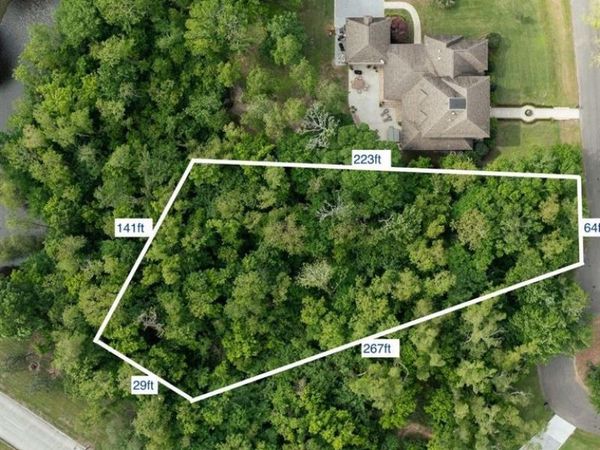 12 SUGARBERRY Place, New Orleans, LA 70131