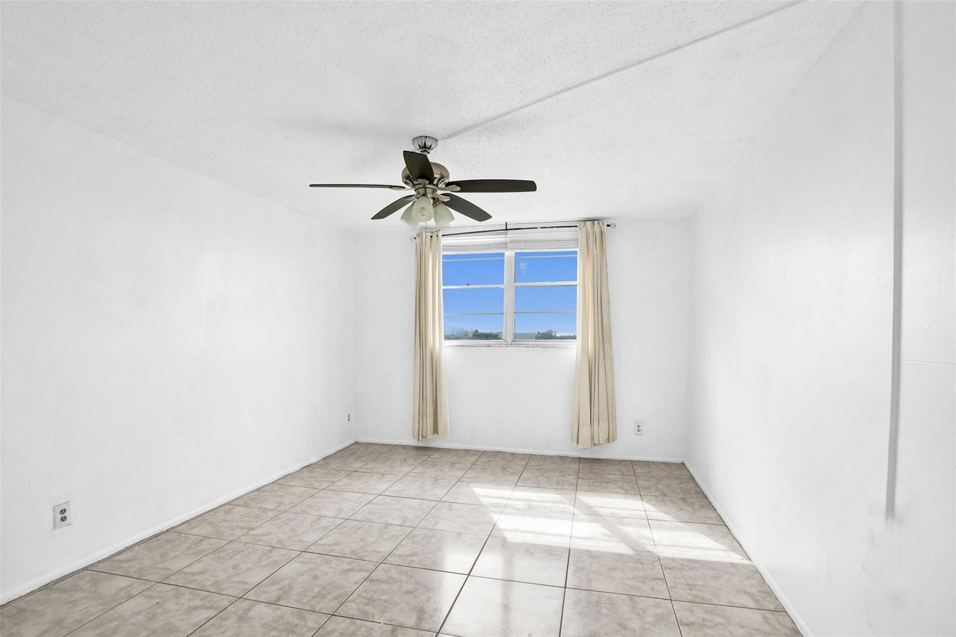 1465 NE 123rd St, Unit 714, North Miami, FL 33161 Photo
