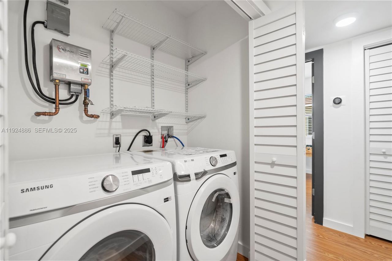 220 NW 134th St, North Miami, FL 33168 Photo