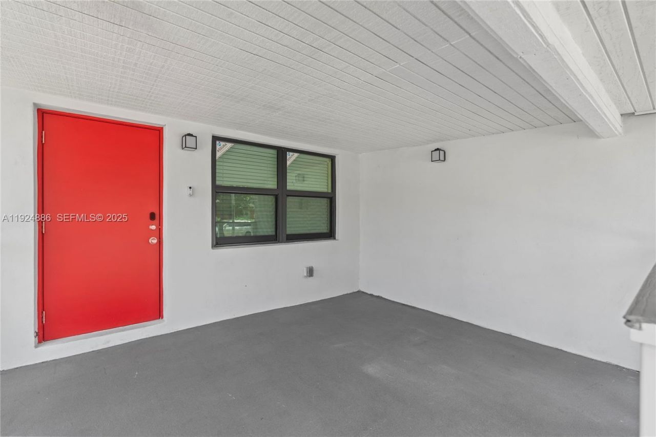 220 NW 134th St, North Miami, FL 33168 Photo