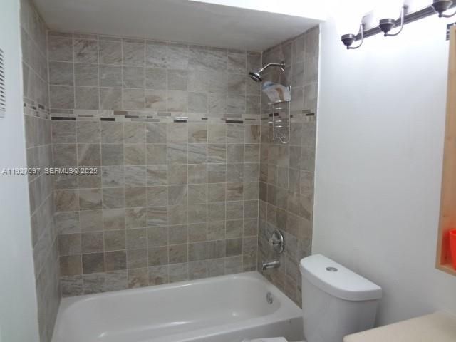 452 NE 210th Circle Ter, Unit 2037, Miami, FL 33179 Photo