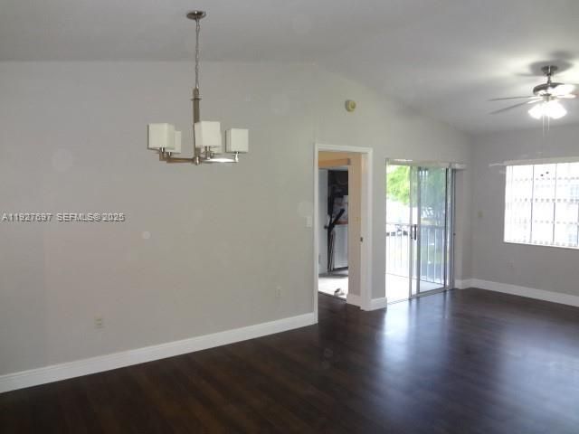 452 NE 210th Circle Ter, Unit 2037, Miami, FL 33179 Photo