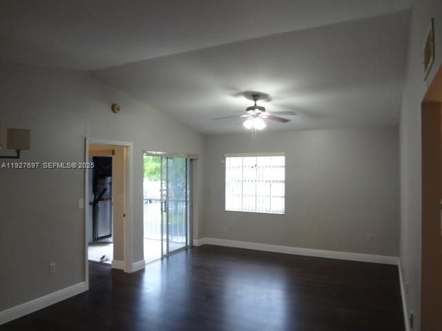 452 NE 210th Circle Ter, Unit 2037, Miami, FL 33179 Photo