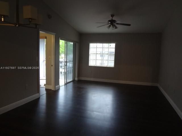 452 NE 210th Circle Ter, Unit 2037, Miami, FL 33179 Photo