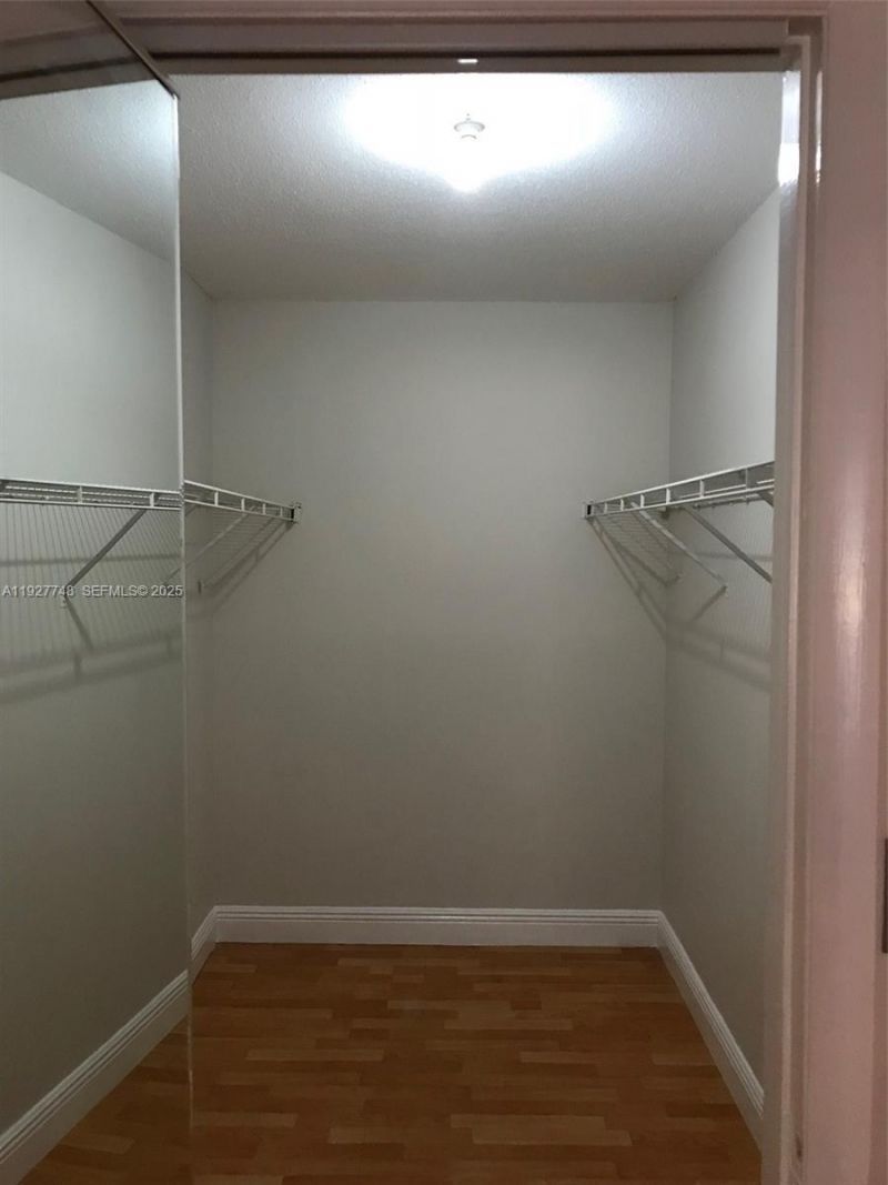 10431 N Kendall Dr, Unit D106, Miami, FL 33176 Photo