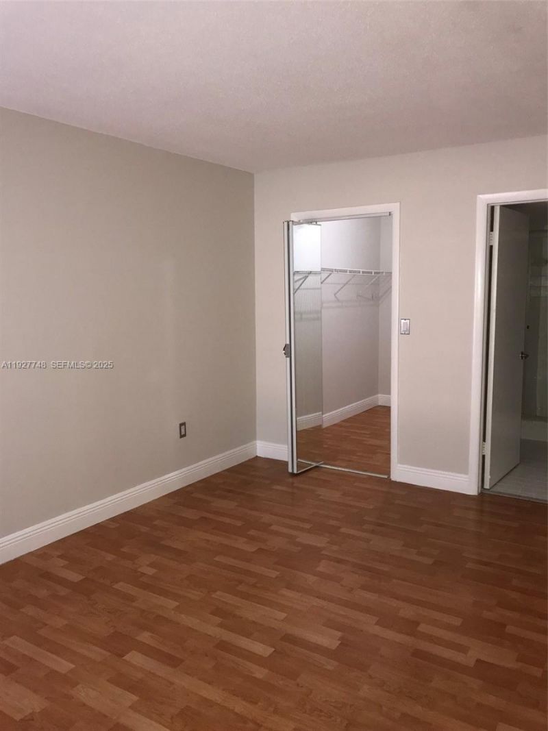 10431 N Kendall Dr, Unit D106, Miami, FL 33176 Photo