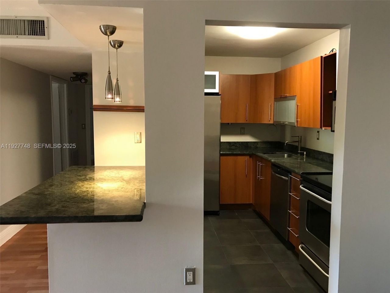 10431 N Kendall Dr, Unit D106, Miami, FL 33176 Photo