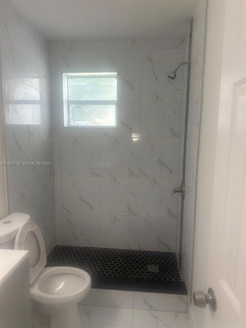 6750 Allen St, Hollywood, FL 33024 Photo