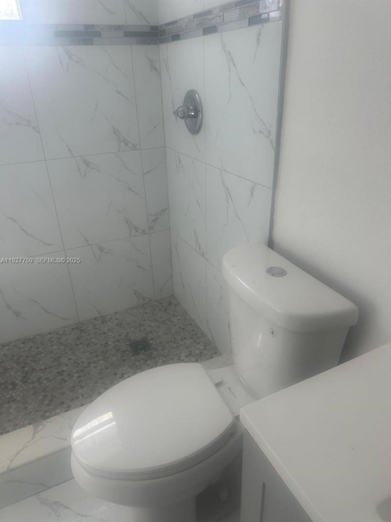 6750 Allen St, Hollywood, FL 33024 Photo