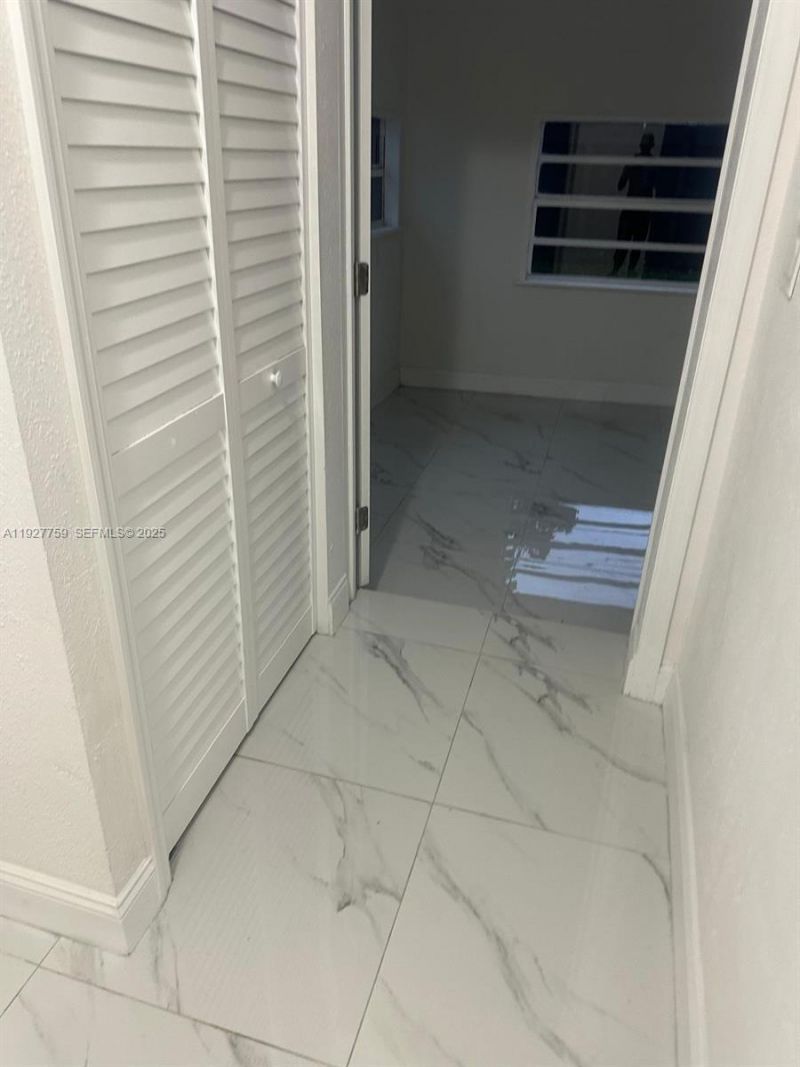 6750 Allen St, Hollywood, FL 33024 Photo