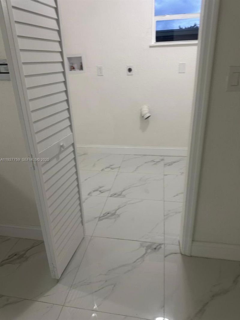 6750 Allen St, Hollywood, FL 33024 Photo