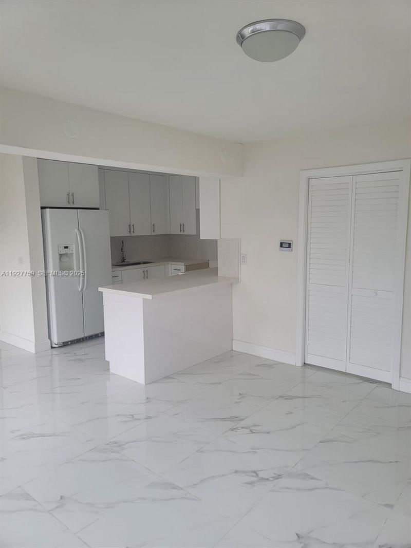 6750 Allen St, Hollywood, FL 33024 Photo