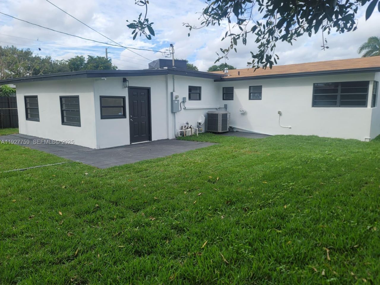 6750 Allen St, Hollywood, FL 33024 Photo