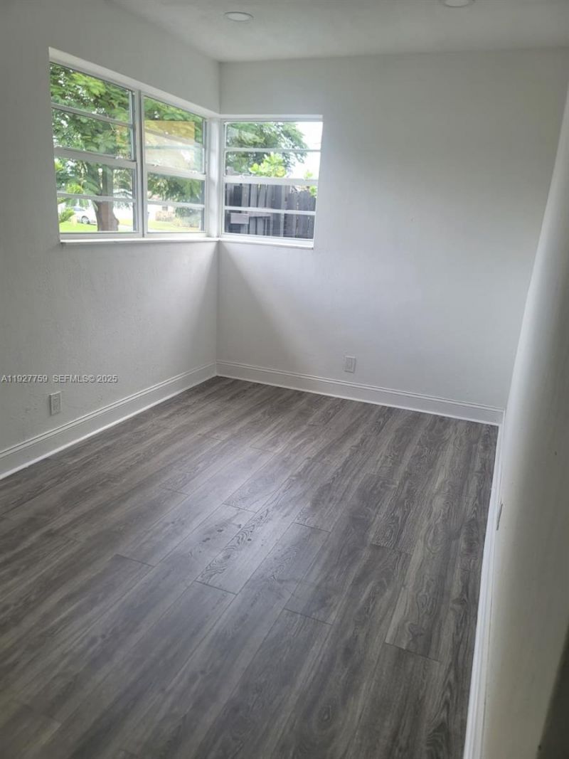 6750 Allen St, Hollywood, FL 33024 Photo