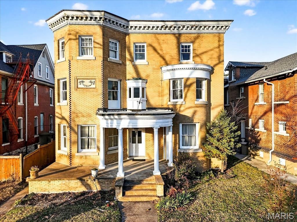 5103 Waterman Boulevard, Saint Louis, MO 63108 Main Photo