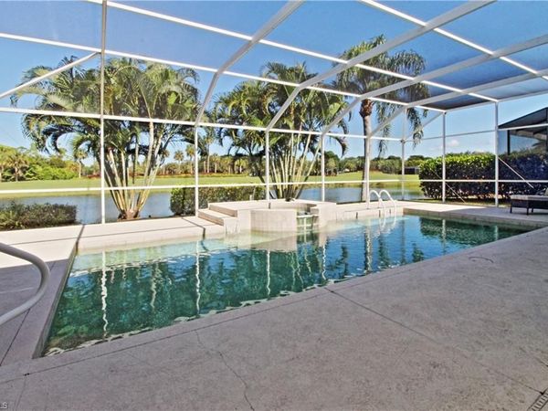 1901 Winding Oaks WAY, NAPLES, FL 34109
