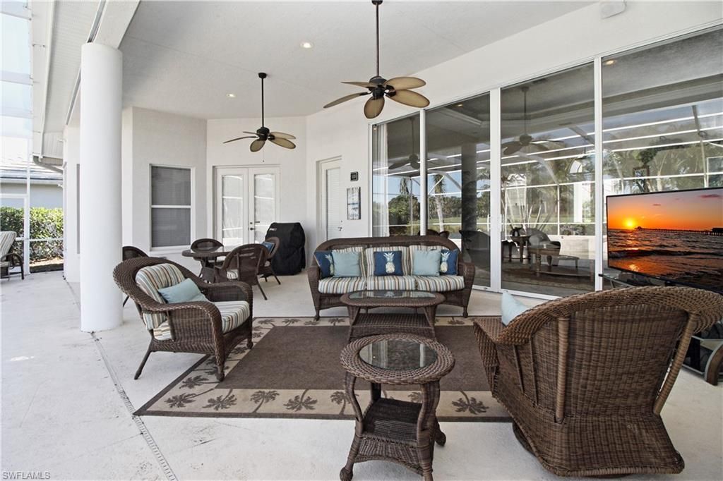 1901 Winding Oaks Way, Naples, FL 34109 Photo
