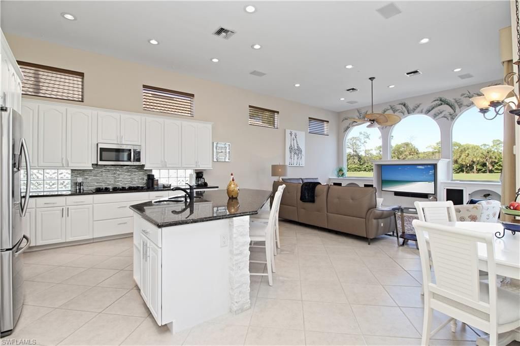 1901 Winding Oaks Way, Naples, FL 34109 Photo