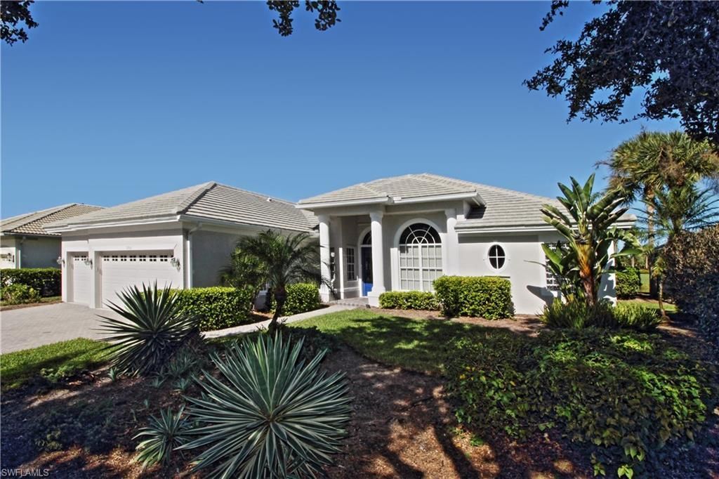 1901 Winding Oaks Way, Naples, FL 34109 Photo