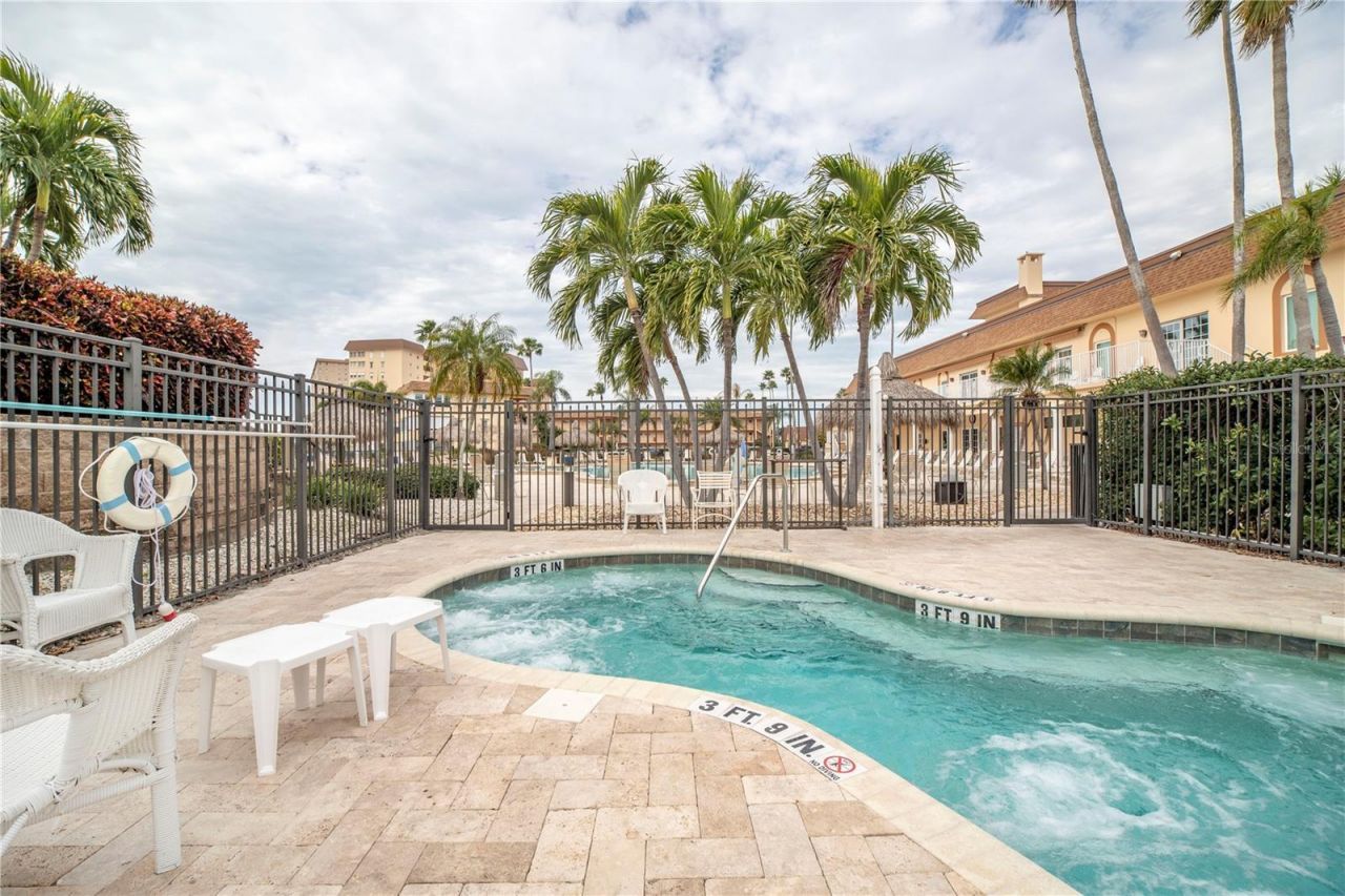 5020 Brittany Drive S, Unit 124, Saint Petersburg, FL 33715 Photo