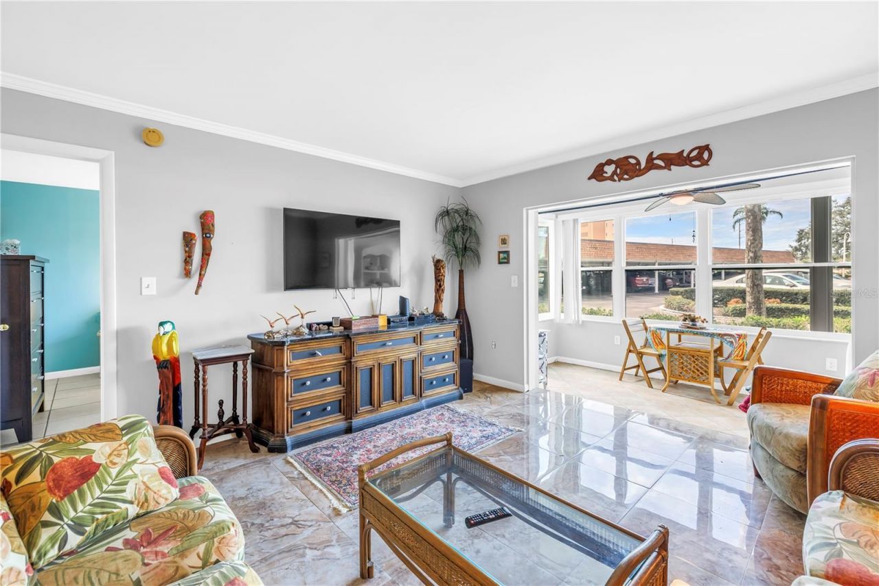 5020 Brittany Drive S, Unit 124, Saint Petersburg, FL 33715 Photo