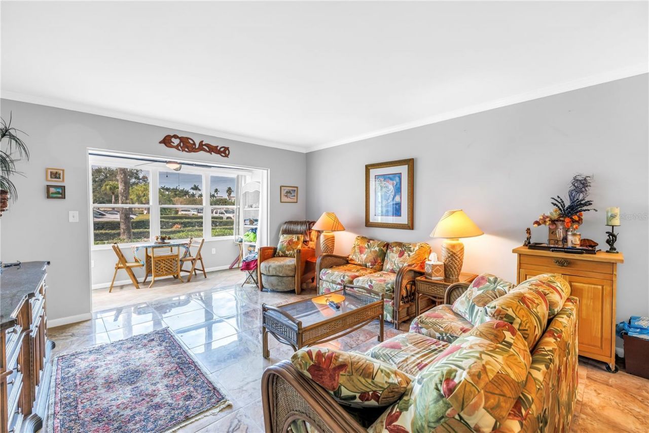 5020 Brittany Drive S, Unit 124, Saint Petersburg, FL 33715 Photo