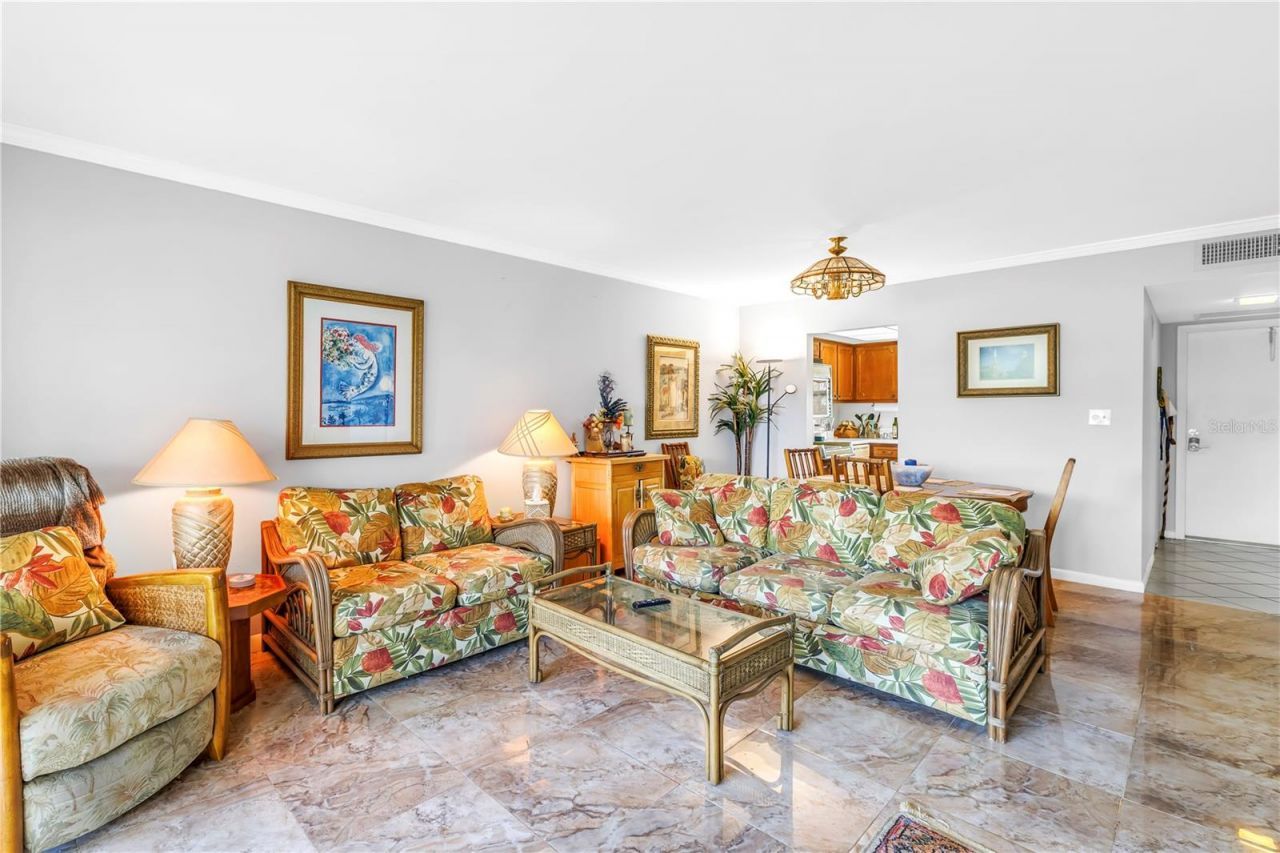 5020 Brittany Drive S, Unit 124, Saint Petersburg, FL 33715 Photo